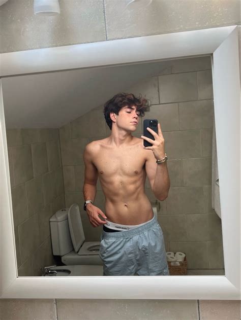 Benji Krol Naked Gay Porn Videos 